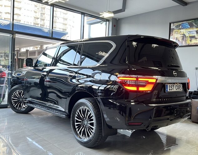 Nissan Patrol 2018, 112,000 km - 5.6 л - Bakı
