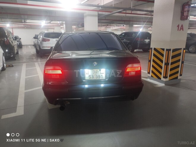 BMW 530 2001, 282,000 km - 3.0 l - Bakı