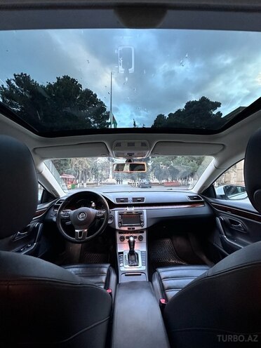Volkswagen Passat CC-9