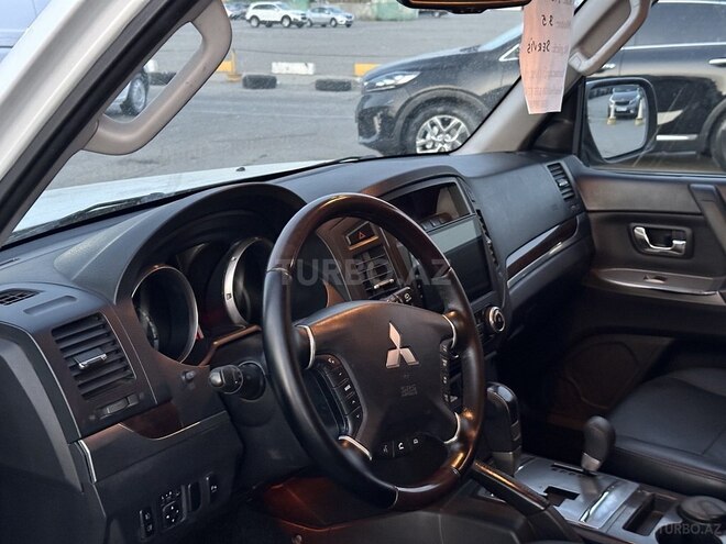 Mitsubishi Pajero 2013, 130,000 km - 3.0 l - Bakı
