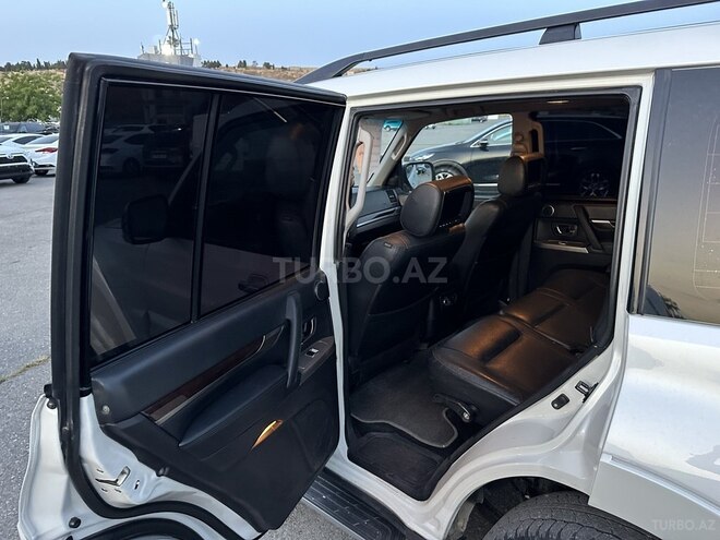Mitsubishi Pajero 2013, 130,000 km - 3.0 l - Bakı