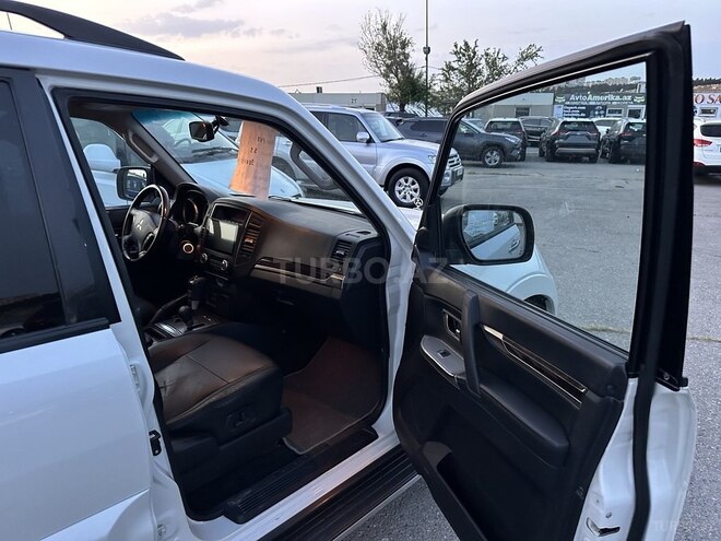 Mitsubishi Pajero 2013, 130,000 km - 3.0 l - Bakı
