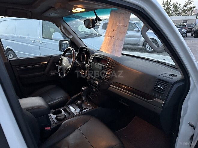 Mitsubishi Pajero 2013, 130,000 km - 3.0 l - Bakı