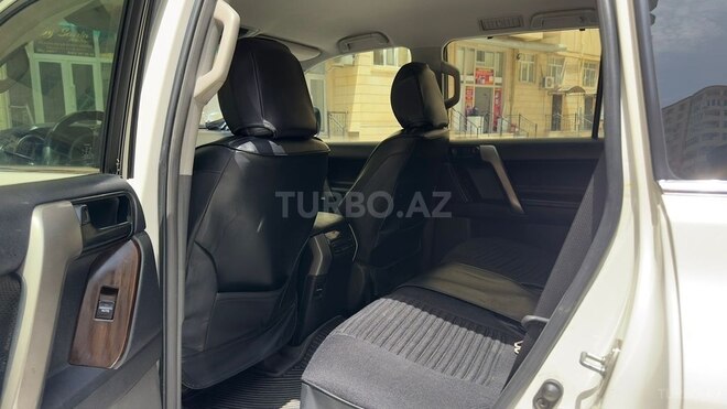 Toyota Land Cruiser Prado 2010, 216,123 km - 2.7 л - Bakı