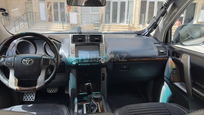 Toyota Land Cruiser Prado 2010, 216,123 km - 2.7 л - Bakı