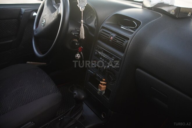 Opel Astra 2001, 306,000 km - 1.6 л - Bakı