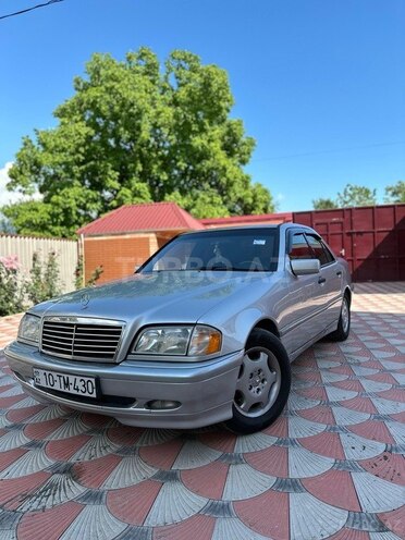 Mercedes C 230 2000, 270,621 km - 2.3 l - Balakən