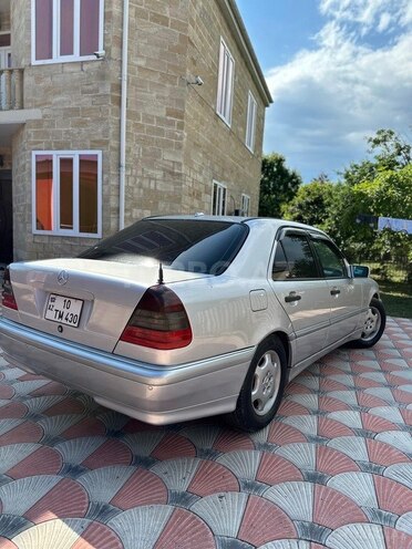 Mercedes C 230 2000, 270,621 km - 2.3 l - Balakən