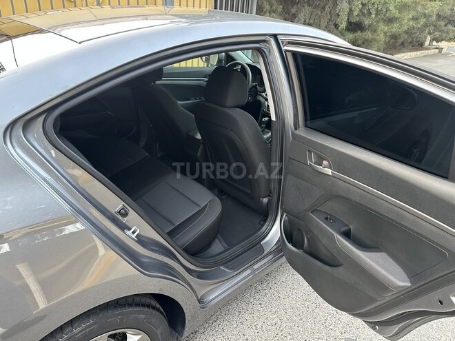 Hyundai Elantra 2017, 92,675 km - 2.0 l - Bakı