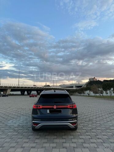 Volkswagen ID.6 Crozz 2023, 50,000 km - 0.0 л - Bakı