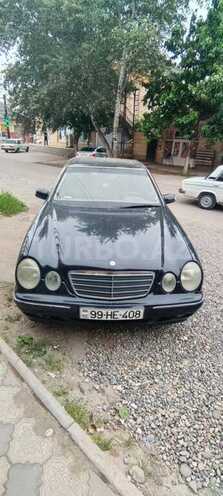 Mercedes E 220 d 2001, 299,999 km - 2.2 л - İmişli