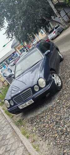 Mercedes E 220 d 2001, 299,999 km - 2.2 л - İmişli