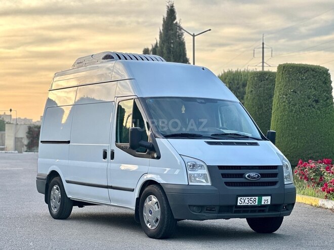 Ford Transit-2