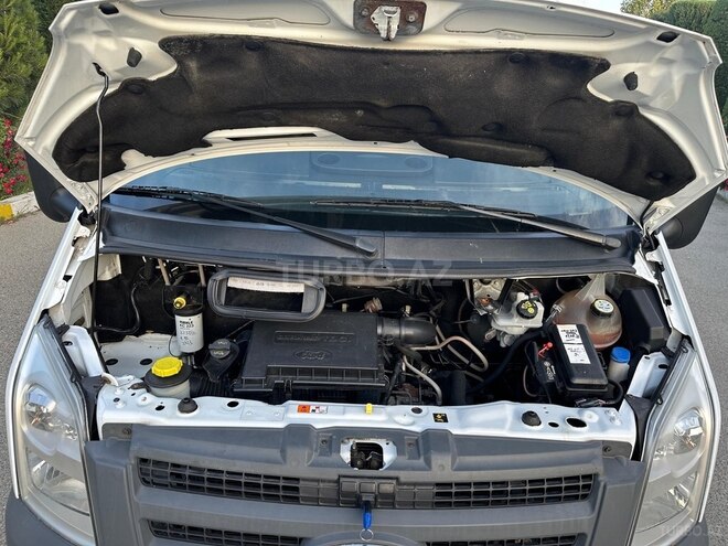 Ford Transit-17