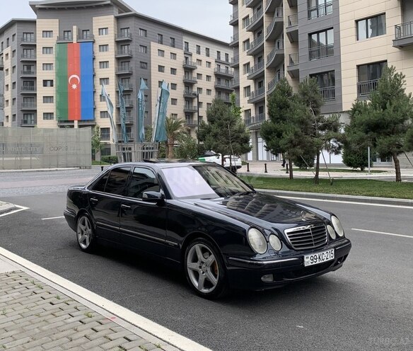 Mercedes E 280 2000, 370,000 km - 2.8 l - Bakı