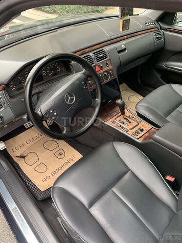 Mercedes E 280 2000, 370,000 km - 2.8 l - Bakı