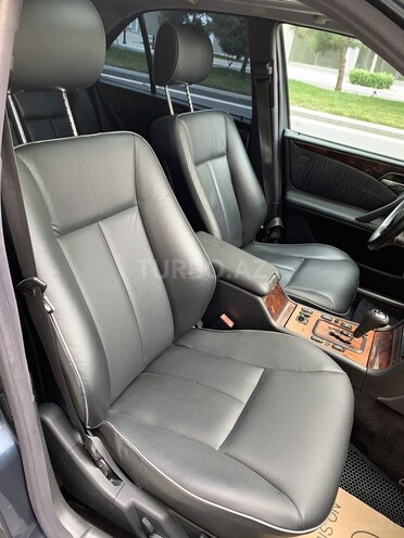 Mercedes E 280 2000, 370,000 km - 2.8 l - Bakı