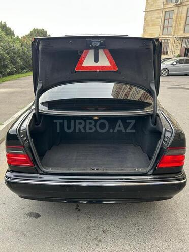 Mercedes E 240 2000, 445,000 km - 2.4 l - Bakı