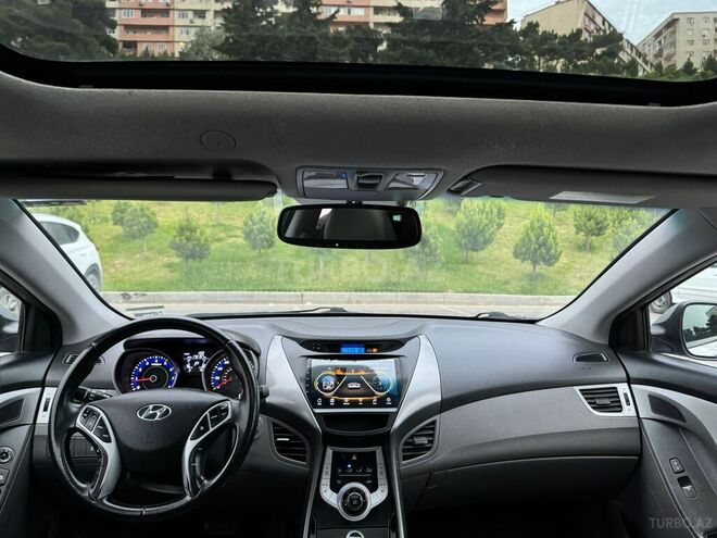 Hyundai Elantra 2011, 285,000 km - 1.8 l - Bakı