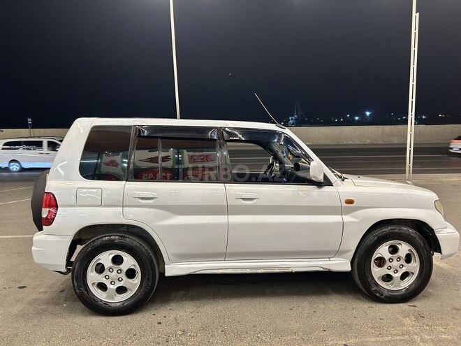 Mitsubishi Pajero io 1999, 225,000 km - 1.8 l - Bakı