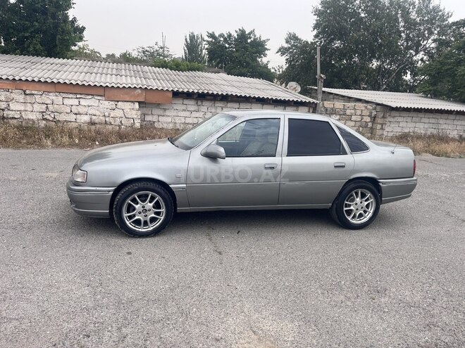 Opel Vectra 1993, 200,000 km - 2.0 л - Bakı