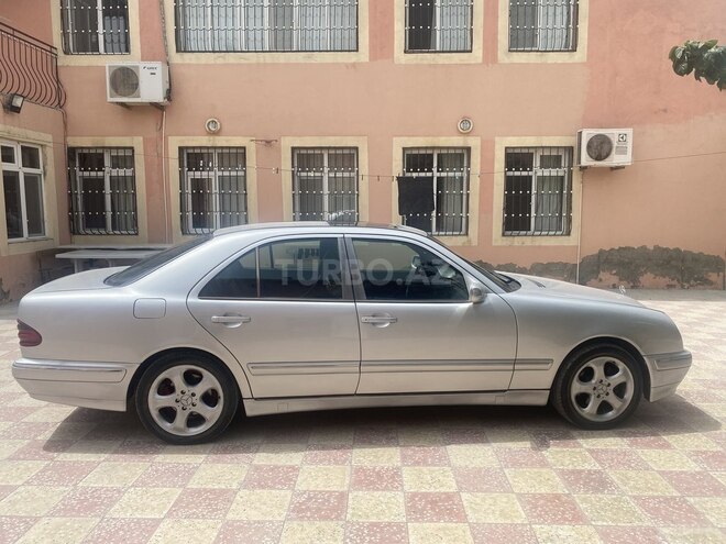 Mercedes E 270 2001, 361,000 km - 2.7 l - Bakı
