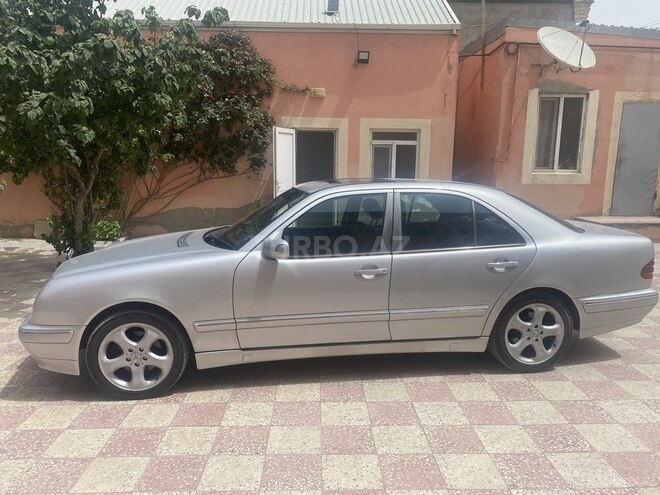 Mercedes E 270 2001, 361,000 km - 2.7 l - Bakı