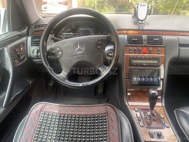 Mercedes E 270 2001, 361,000 km - 2.7 l - Bakı