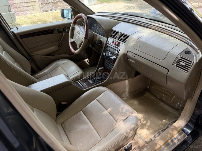 Mercedes C 230 1997, 230,000 km - 2.3 l - Bakı