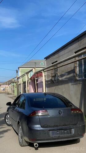 Renault Laguna-6