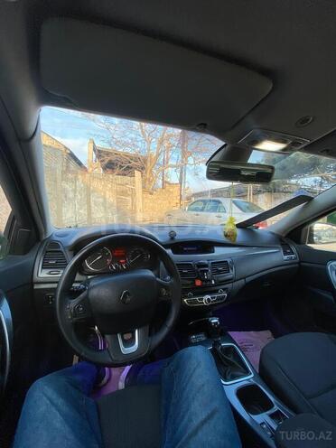 Renault Laguna-5