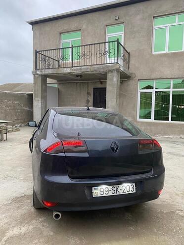 Renault Laguna-7