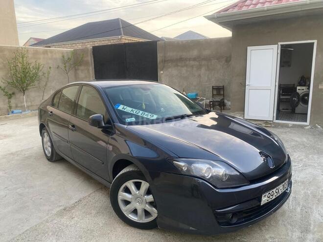 Renault Laguna-8