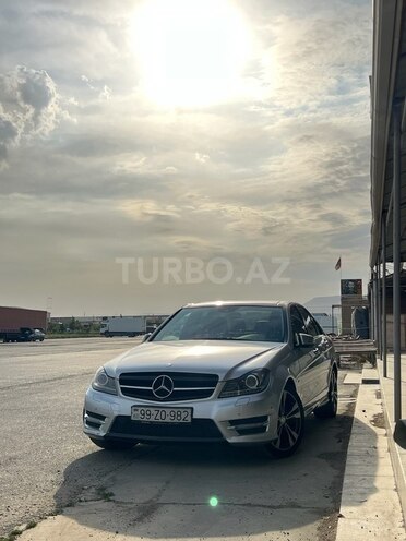 Mercedes C 220 d 2011, 255,000 km - 2.2 л - Bakı