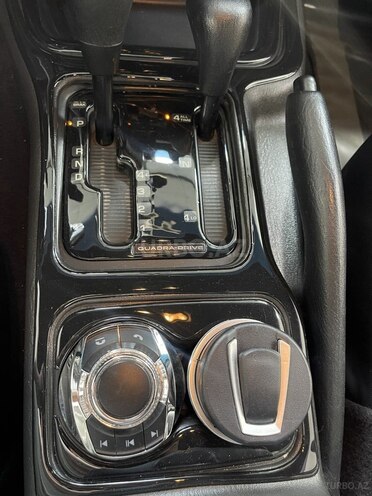 Jeep Grand Cherokee 2002, 395,000 km - 2.7 l - Sumqayıt