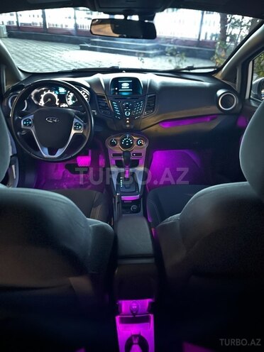 Ford Fiesta 2015, 171,000 km - 1.6 l - Bakı