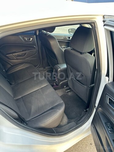 Ford Fiesta 2015, 171,000 km - 1.6 l - Bakı