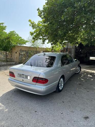 Mercedes E 270 2000, 313,679 km - 2.7 л - Bərdə