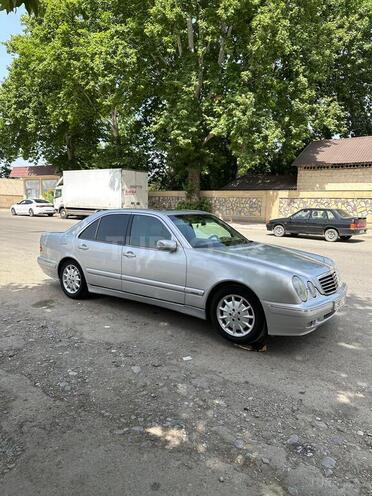 Mercedes E 270 2000, 313,679 km - 2.7 л - Bərdə