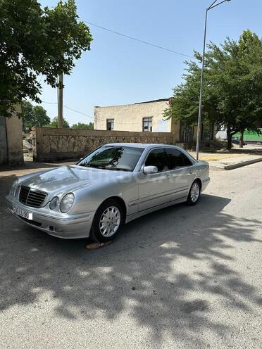 Mercedes E 270 2000, 313,679 km - 2.7 л - Bərdə