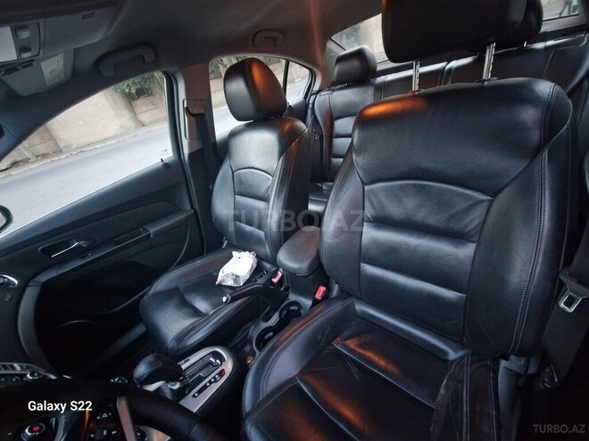 Chevrolet Cruze 2011, 325,000 km - 1.4 л - Bakı