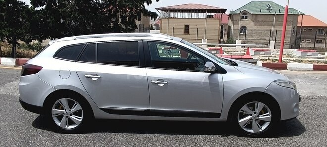 Renault Megane 2011, 291,000 km - 1.5 l - Bakı