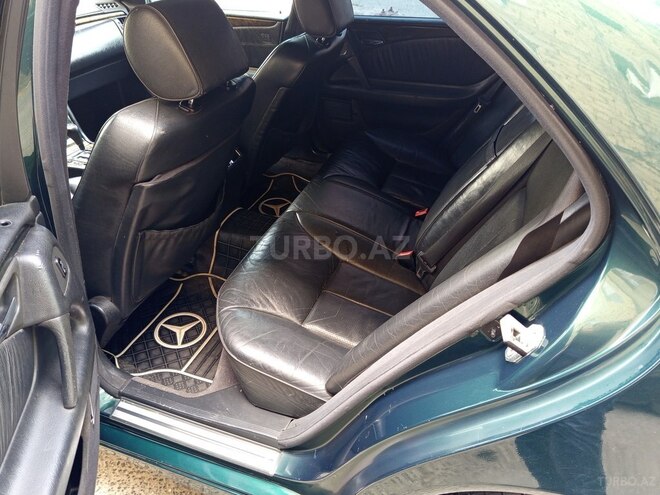 Mercedes E 240 1998, 223,000 km - 2.4 l - Bakı
