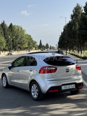 Kia Rio 2011, 257,000 km - 1.4 l - Gəncə