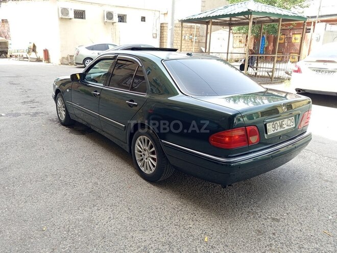 Mercedes E 240 1998, 223,000 km - 2.4 l - Bakı