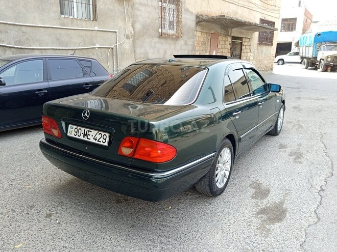 Mercedes E 240 1998, 223,000 km - 2.4 l - Bakı