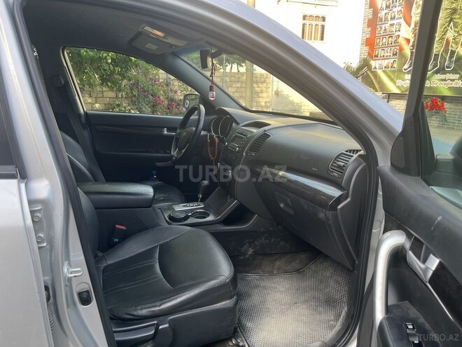 Kia Sorento 2011, 329,000 km - 2.0 l - Bakı
