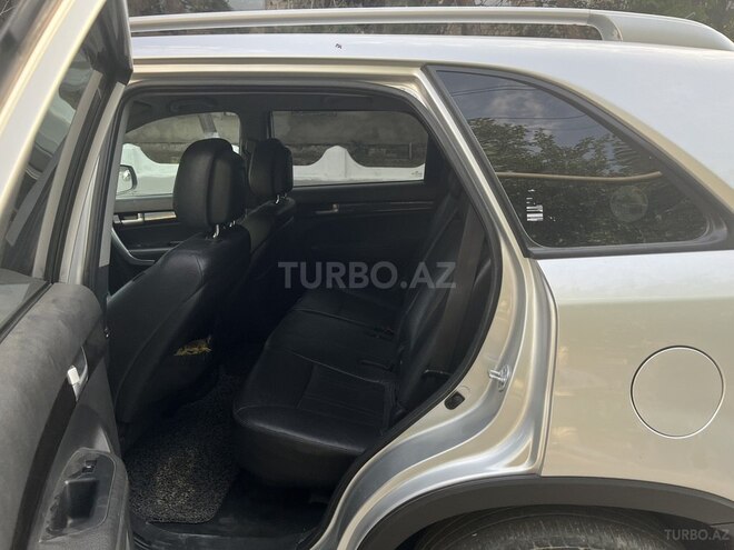 Kia Sorento 2011, 329,000 km - 2.0 l - Bakı
