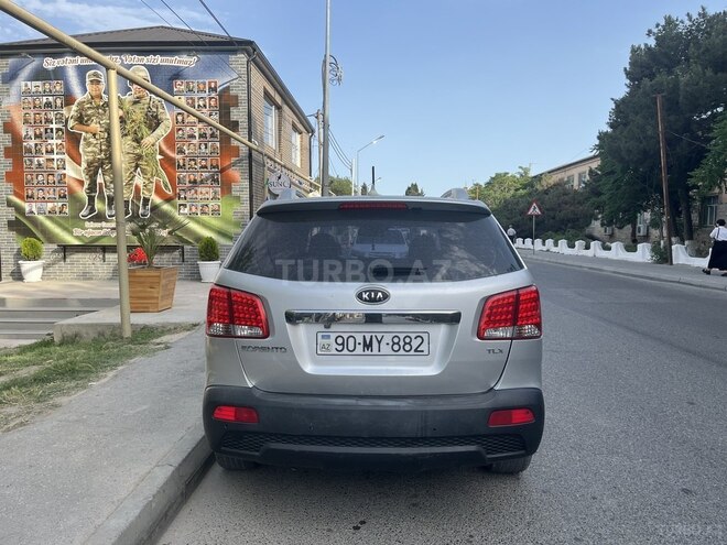 Kia Sorento 2011, 329,000 km - 2.0 l - Bakı