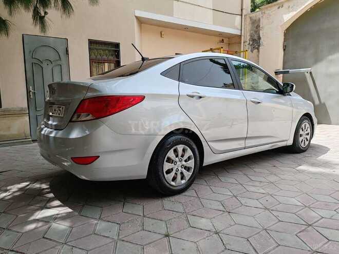 Hyundai Accent 2015, 243,655 km - 1.6 l - Bakı